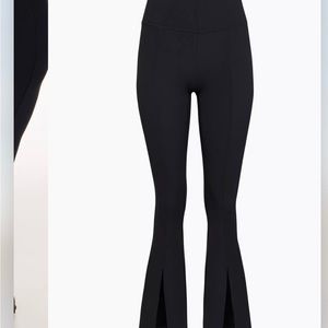TNA aritizia butter flare leggings